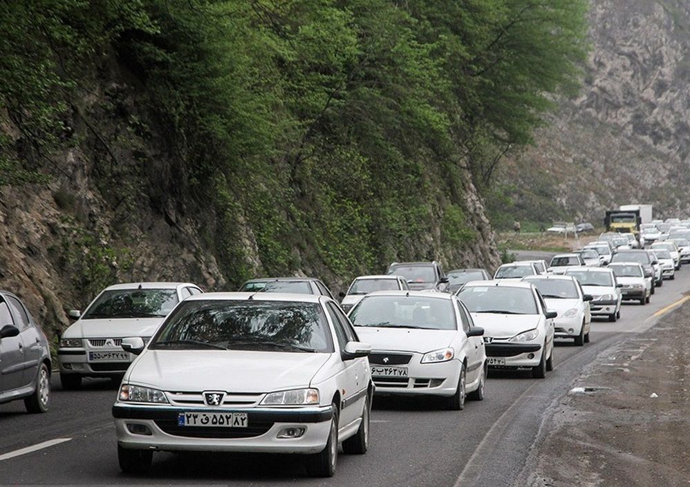 ترافیک سنگین در برخی از محورهای شمالی کشور همچنان ادامه دارد
