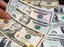 قیمت دلار امروز در بازار آزاد پنجشنبه ۱ آبان
