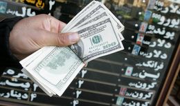 دلار در مسیر نزول: بازار تا کجا عقب می‌نشیند؟

