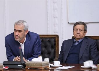 حضور همتی در جلسه رئیس جمهور با فعالان اقتصادی