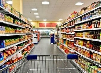 انتقال کالاهای اساسی به مراکز استان ها

