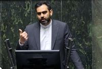 امیرحسین ثابتی : سه‌نرخی شدن بنزین خیانت به مردم است؛ به‌جای گرانی، جلوی قاچاق را بگیرید