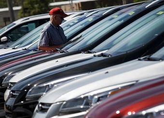 عرضه خودروهای وارداتی در بورس تا ۳ هفته آینده
