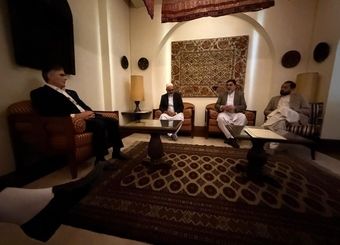 دیدار رئیس کل بانک مرکزی با صرافان هرات