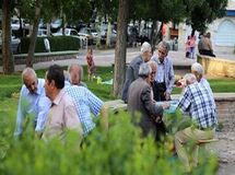 حقوق فروردین بازنشستگان افزایش نیافت / مگر می‌خواهید به بازنشستگان تامین اجتماعی صدقه بدهید؟

