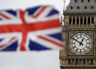 افت اشتغال و کندی رشد دستمزدها در انگلیس
