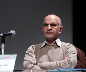 از تربیت دانشجویی مثل وزیر اقتصاد انسان شرم می‌کند