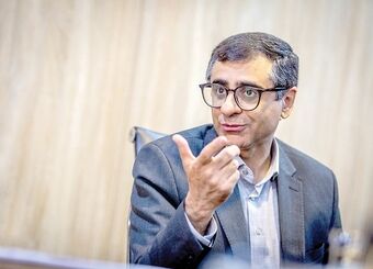 دچار رقابت استان‌ها در عقب‌ماندگی هستیم