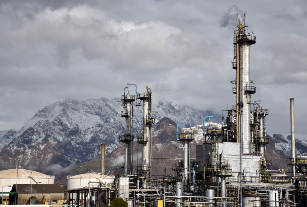 پایان بررسی قضایی؛ واگذاری پالایشگاه کرمانشاه و پتروشیمی بیستون قانونی اعلام شد