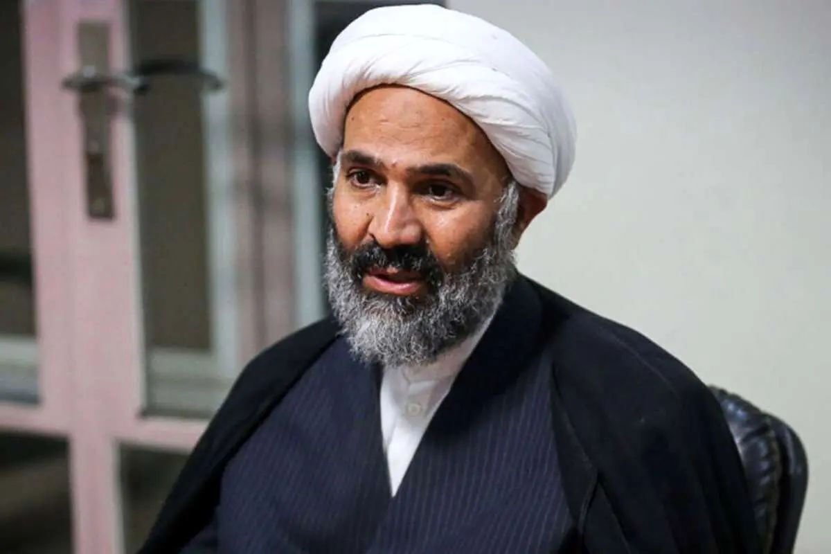 نماینده مجلس: از صادرات ۶ میلیارد دلار فرآورده‌های نفتی رسیدیم به همین مقدار واردات بنزین
