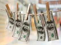 وصول ۳۵ همت مالیات و جرایم از محل کتمان درآمد / شناسایی ۱۰۸۲ مودی مشکوک به پول‌شویی