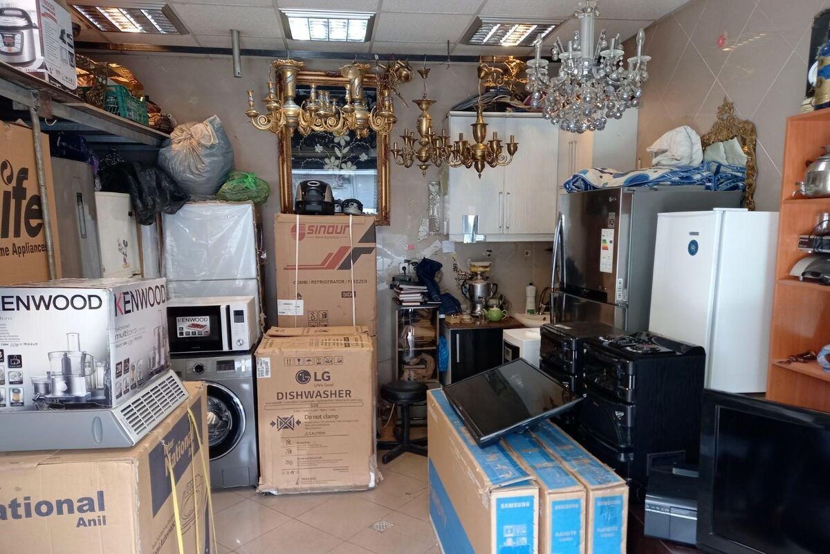 رواج خرید لوازم منزل دست دوم/ عروس و دامادها به سمساری می‌روند
