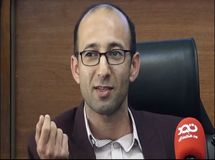 در برنامه تاکید بر رفع فقر مطلق وجود دارد در حالی که کشورهای غول اقتصادی هم در آن مانده‌اند