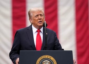 سقوط بورس آمریکا با تهدید تعرفه‌ای جدید ترامپ علیه چین
