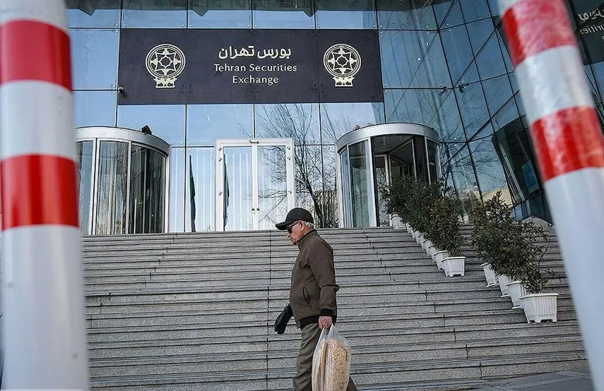 ریزش ۱۵۷ هزار واحدی شاخص کل در اولین روز هفته / موج سنگین شناسایی سود بازار را قرمزپوش کرد