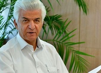 اقدام به موقع وزیر اقتصاد مانع از تعطیلی بنگاه ها در زمان جنگ شد