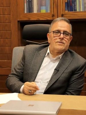 اگر ارز ۴۲۰۰ تومانی نبود، بانک مرکزی می‌توانست نرخ ارز را مدیریت کند