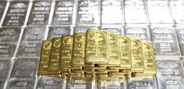 ثبت رکوردهای تاریخی در بازار جهانی فلزات گرانبها؛ نقره طلاتر از طلا شد