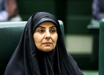 زمین مسکونی به خانواده‌های دو شهید دانش‌آموز تبریزی واگذار شد
