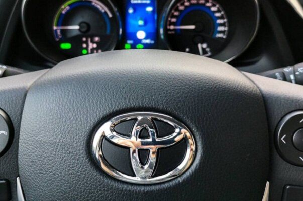 آغاز ثبت‌نام ۵ خودروی وارداتی از فردا؛ مسدودی وجه اولیه الزامی است