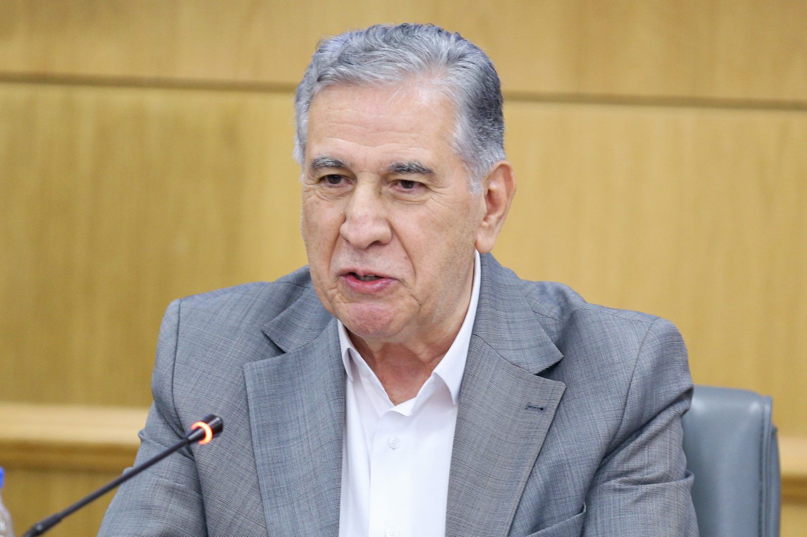 تجارت غیرمستقیم ایران و عربستان متوقف شود
