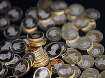 قیمت طلا و سکه امروز پنجشنبه ۳ مهر ۱۴۰۴/ کاهش قیمت طلا+ جدول
