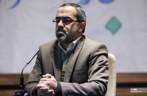 میوه‌ از کشاورز تا فروشگاه هفت دست می‌چرخد