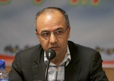 رکود در دولت روحانی بیداد می‌کند/ بسیاری از کالاها در انبارها دپو شده و خریداری ندارد