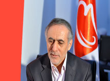 محموله‌های بنزین وارداتی را در بنادر متوقف کنید