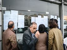 برخی خودروهای قسطی هنوز تحویل داده نشد