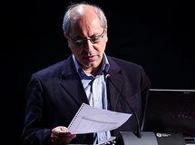 دلیل مشکلات اقتصادی کشور، احمدی‌نژاد، کاهش قیمت نفت و تحریمها بود!