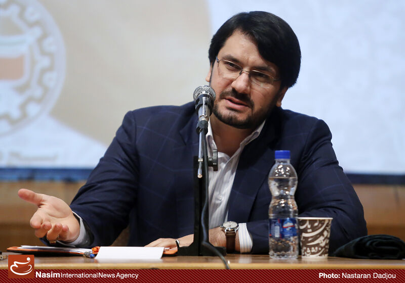 می خواهیم زنگنه را استیضاح کنیم اما رفقایش در مجلس نمی‌گذارند