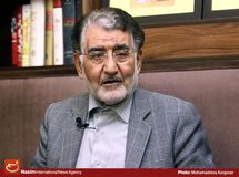 فیلم::نقد آل اسحاق به تیم روحانی: نفت 100 دلاری را 20 دلار فروختیم، پولش را نارنگی خریدیم، این ظلم به مردم است