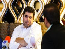 مجرم سابق اقتصادی در کنفرانس "مدیران موفق" سخنرانی می‌کند!