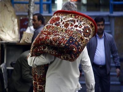 فیلم:: بازار بزرگ فرش فروشانِ تهران تعطیل شد