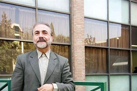 سازمان برنامه در این دولت مترسک است، نباشد بهتر است/ آیا اکنون حرمت سازمان برنامه مثل دفتر برنامه نخست‌وزیر انگلستان است