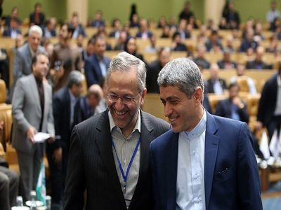 وزیر اقتصاد آمارهای رسمی اقتصادی کشور را دستکاری کرد! +نمودار