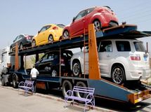 واردات خودروی بالای ۲۵۰۰‌ سی‌.سی آزاد نشده/ از رای دیوان عدالت اداری برداشت اشتباه صورت گرفته