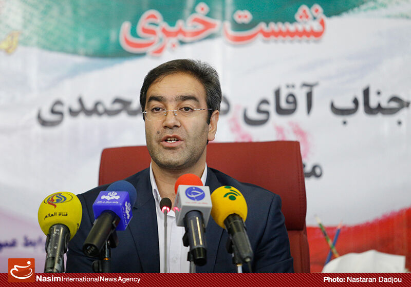 نمادهای بانکی به دلیل اختلاف بانک‌مرکزی و سازمان حسابرسی بسته است/  با خروج پتروشیمی‌ها از بورس کالا به شدت مخالفیم