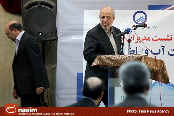 10 ماه گذشت، وزیر روحانی هنوز به وعده خود عمل نکرده است