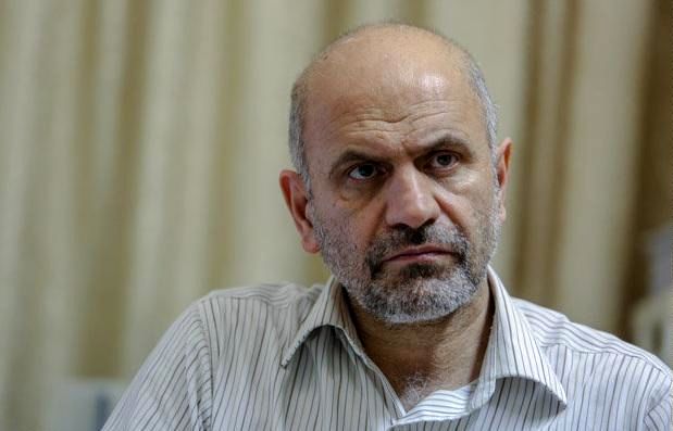 فرشاد مومنی تاریخ ابلاغ سیاستهای اقتصاد مقاومتی را تحریف کرد تا بتواند از دولت قبل انتقاد کند!