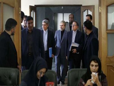 رفت و آمد مشکوک خریدار اوراق قرضه 2 میلیارد دلاری به تهران