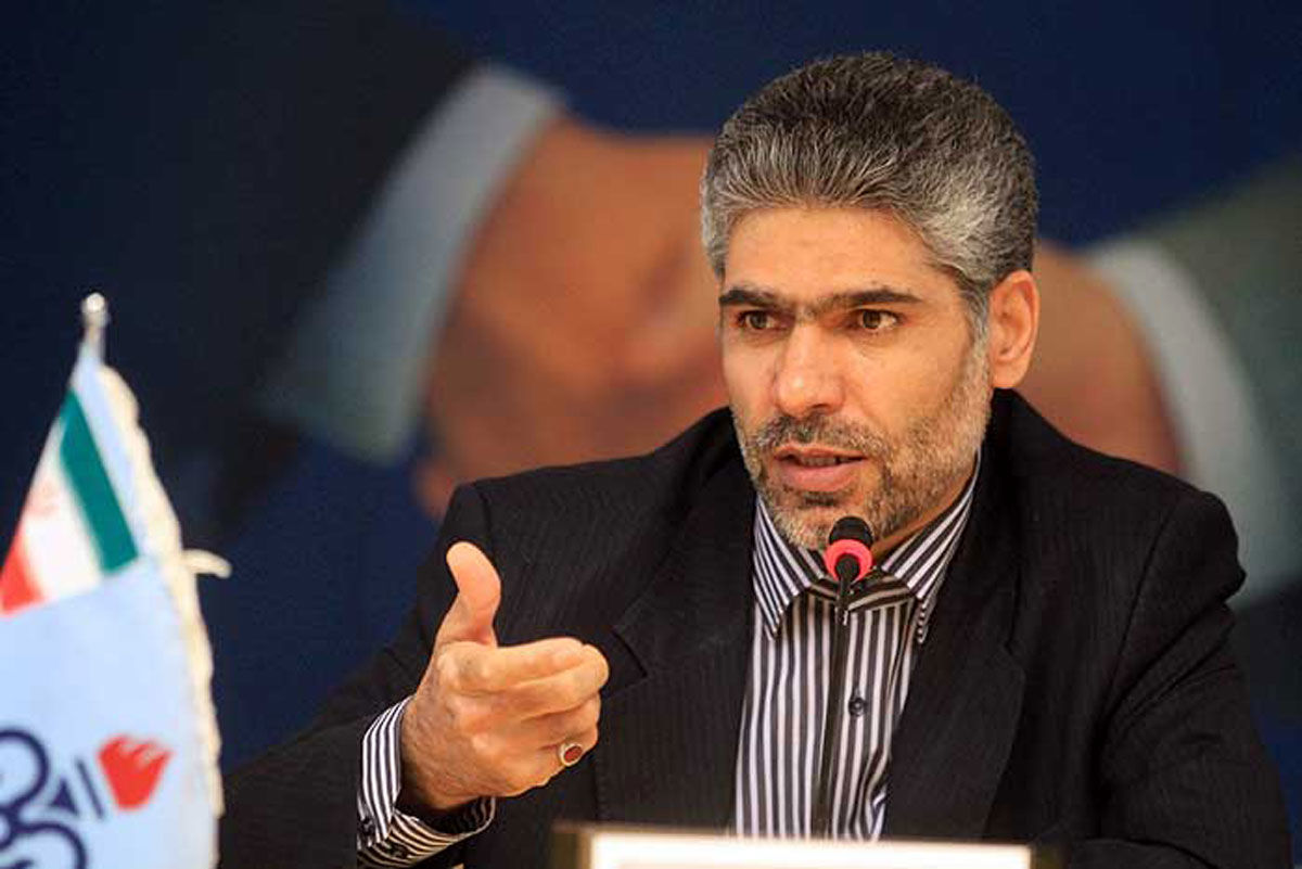 بنزین وارد نکنید، مغایر اقتصاد مقاومتی است/ به جای واردات، از بنزین پتروشیمیها استفاده کنید