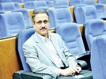 مدیر کل اقتصادی بانک مرکزی: نقدینگی از 112 هزار هزار میلیارد تومان عبور کرد/ پایه پولی به 165 هزار میلیارد تومان رسید