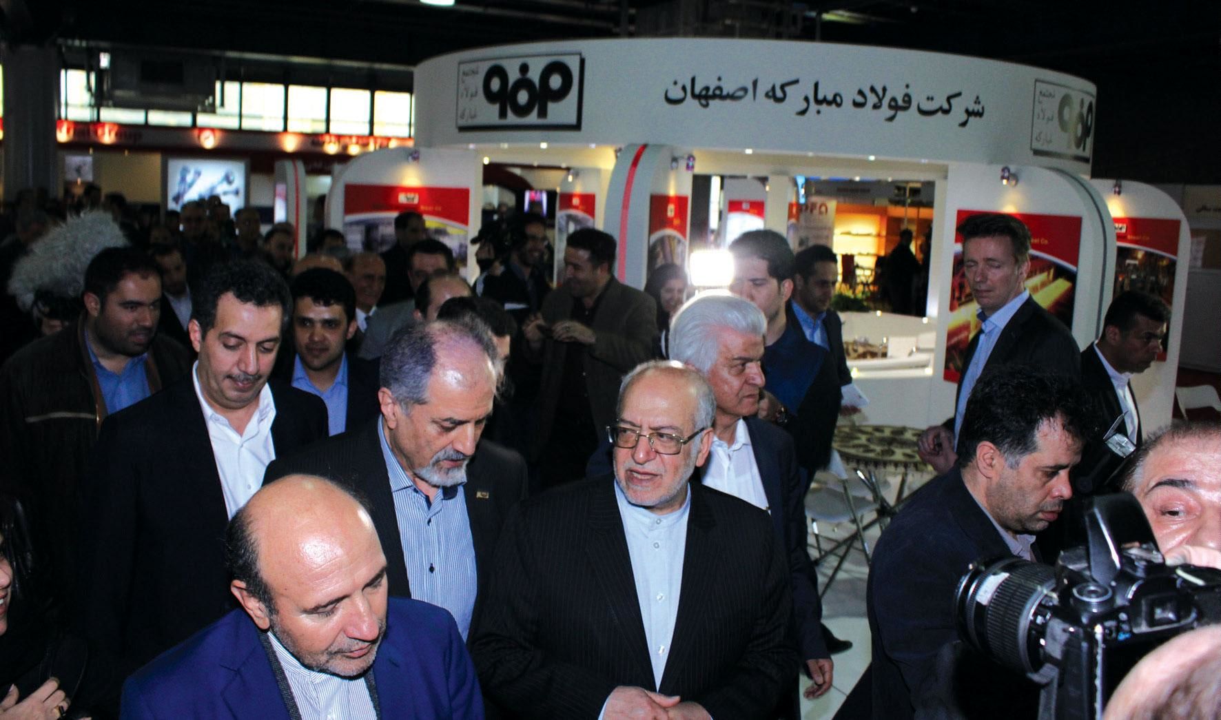 حراج چند صد میلیون دلاری فولاد برای خارجیها!/ اقدام مشکوک مدیران فولاد مبارکه!