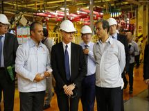 سایپا مدرن‌ترین کارخانه خود را "نصف قیمت" و "قسطی" به فرانسوی‌ها داد + سند