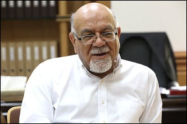 فخریه کاشان: فرانسوی‌ها برای هیچ کس قبل از دریافت پیش پرداخت هواپیما رنگ آمیزی نمی‌کنند!