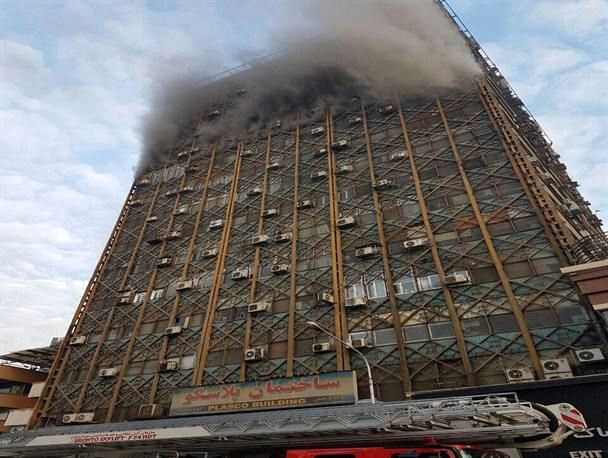 80 درصد پیراهن‌های مردانه تهرانی‌ها از ساختمان پلاسکو تامین می‌شد/ فاجعه ساختمان پلاسکو منجر به بی‌نظمی و گرانفروشی در بازار نمی‌شود