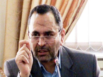 برخی از نمایندگان مجلس به دنبال قانونی کردن حقوق‌های نجومی هستند/ افزایش سقف دستمزد مدیران از 7 به 14 برابر ظلم است!
