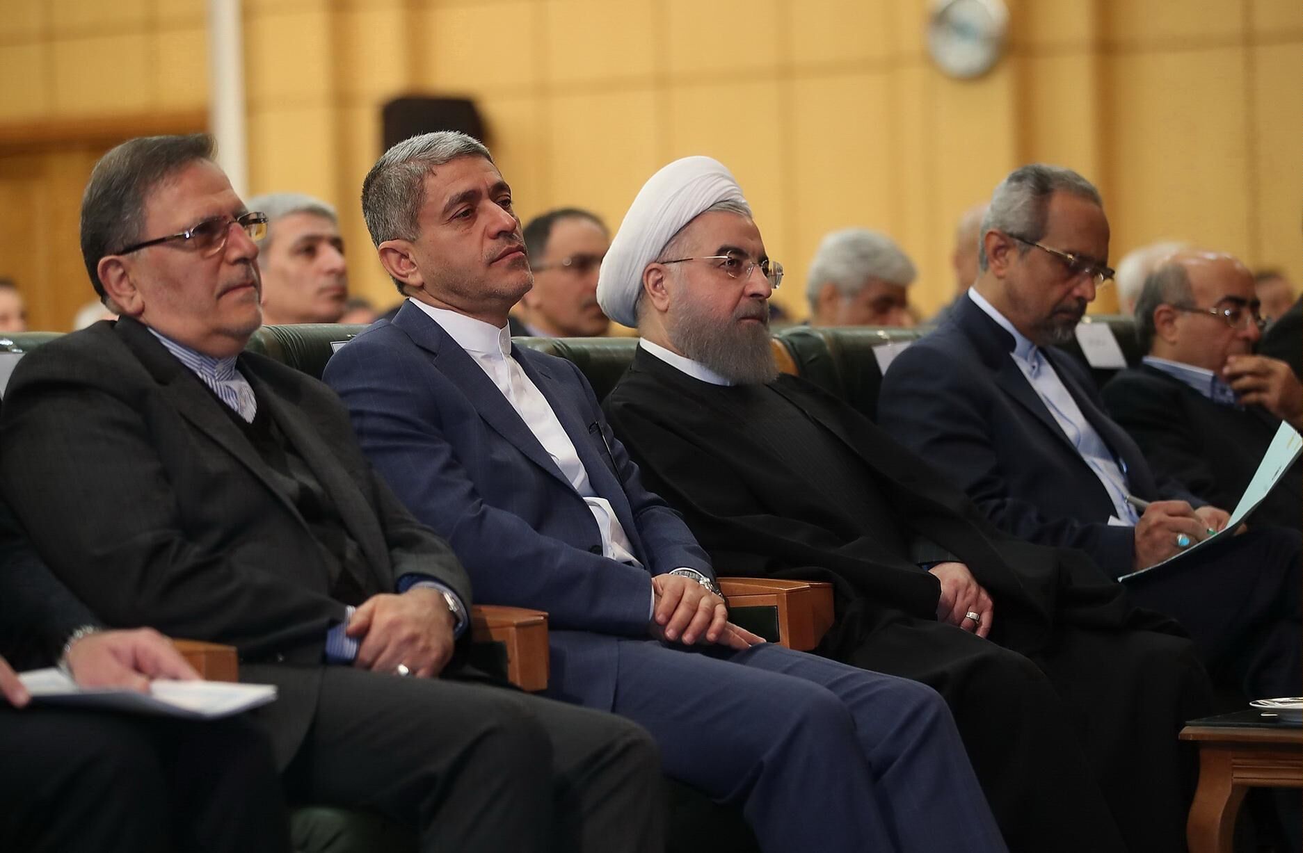رشد 15.7 درصدی؛ رشدی که چین هم در 4 دهه به آن دست نیافت!/ با آمارسازی بانک مرکزی ایران رکوردار رشد اقتصادی در جهان شد+ نمودار